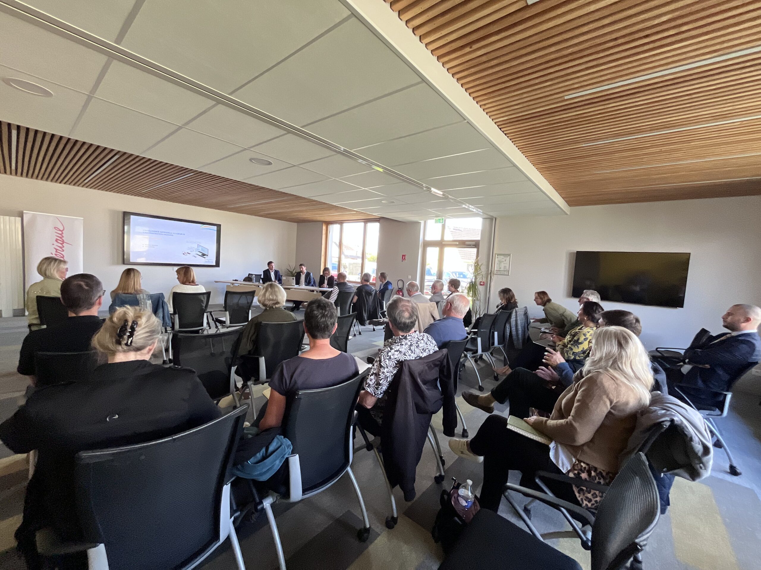 You are currently viewing Première session de l’IA TOUR 2025 de Somme Numérique